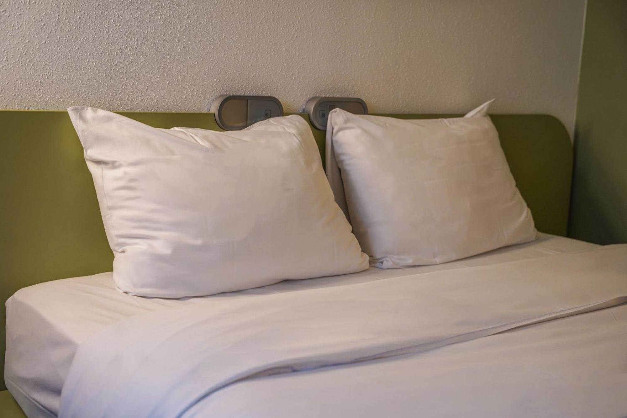 Ibis Budget Bayeux Nonant Exterior foto