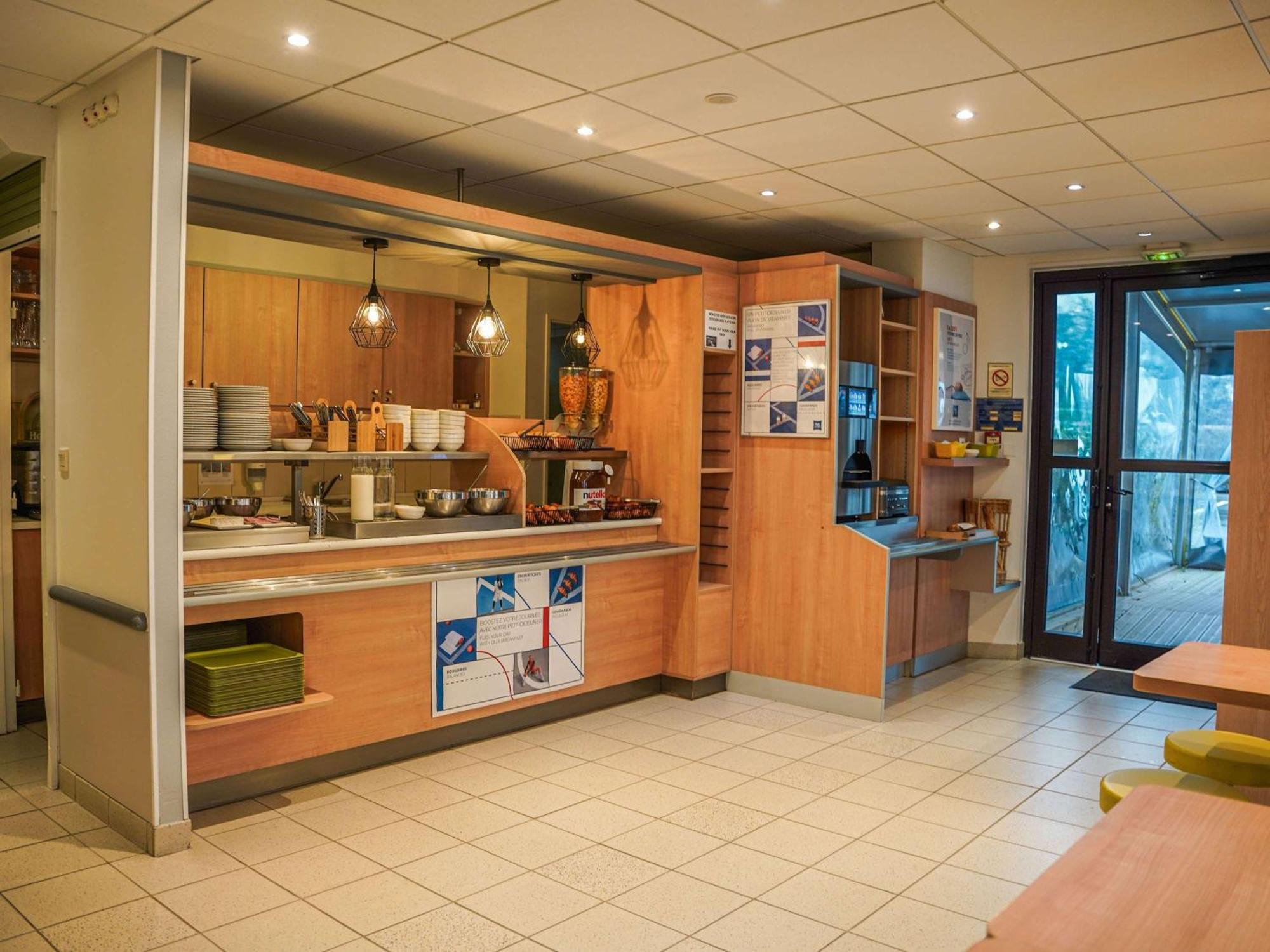 Ibis Budget Bayeux Nonant Exterior foto